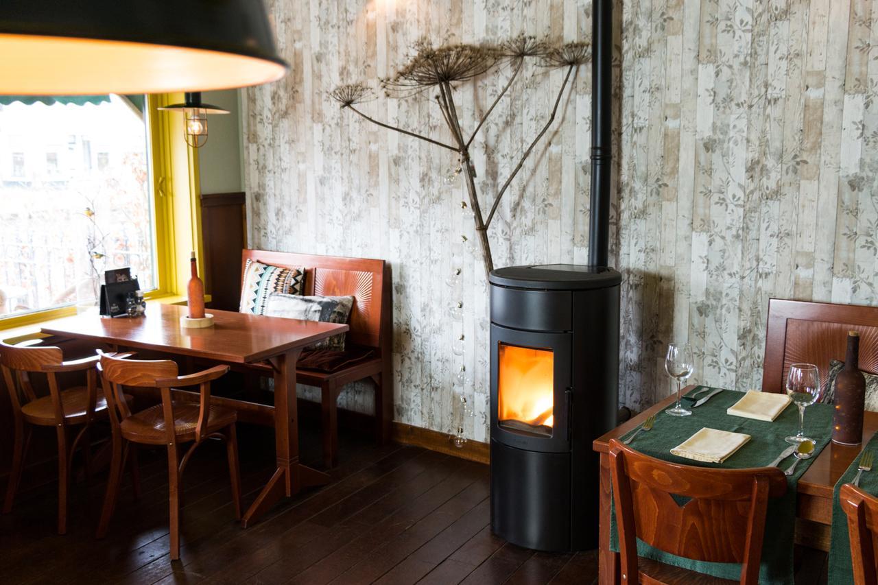 Hotel Restaurant It Posthus Birdaard Экстерьер фото